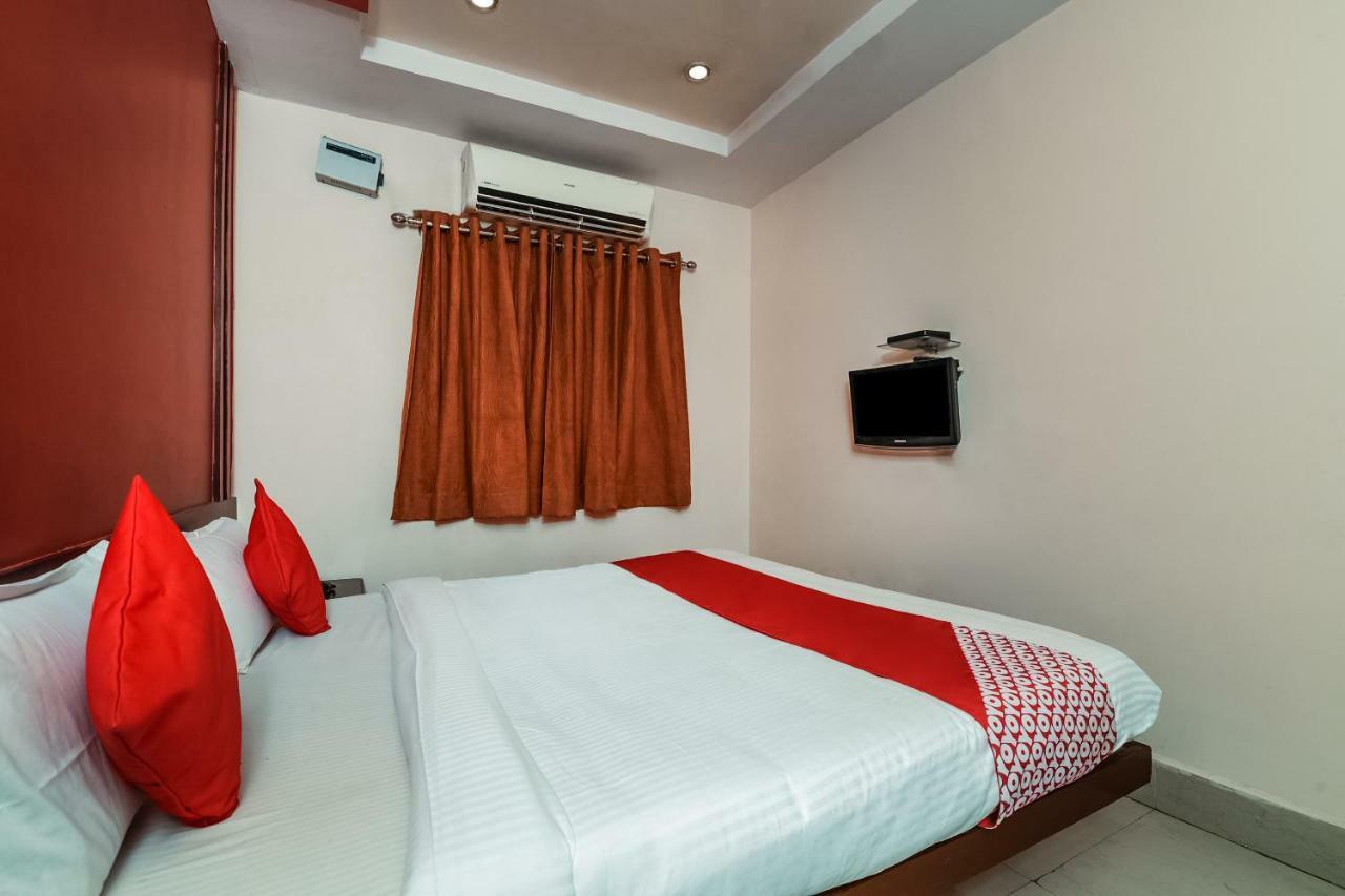 Oyo 28856 Manjeera Inn Visakhapatnam Exterior photo